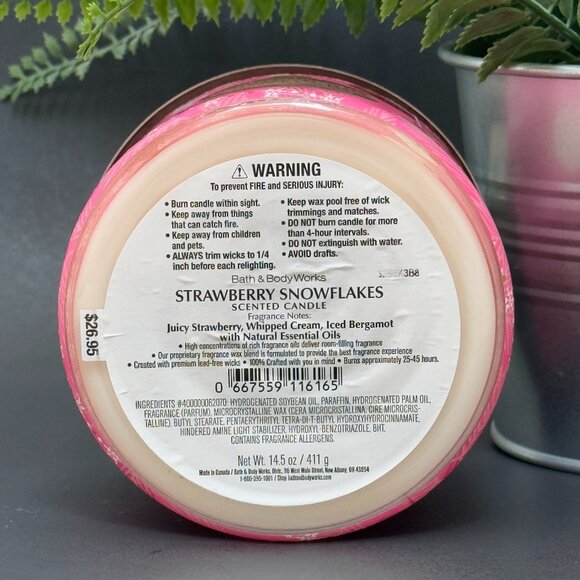 BBW Strawberry Snowflakes Bath & Body Works 3 Wick Candle - Picture 9 of 10